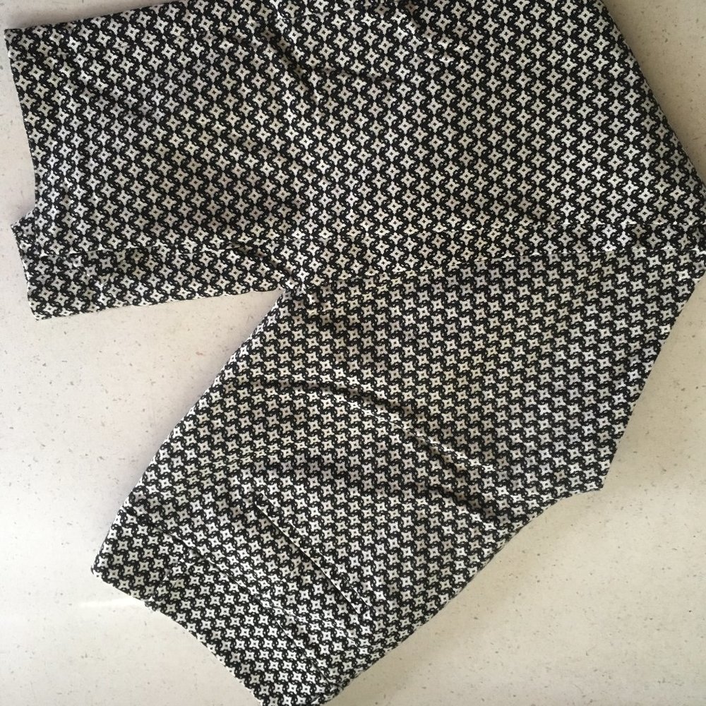 Ann Taylor Loft Marissa Skinny Crop Size 4